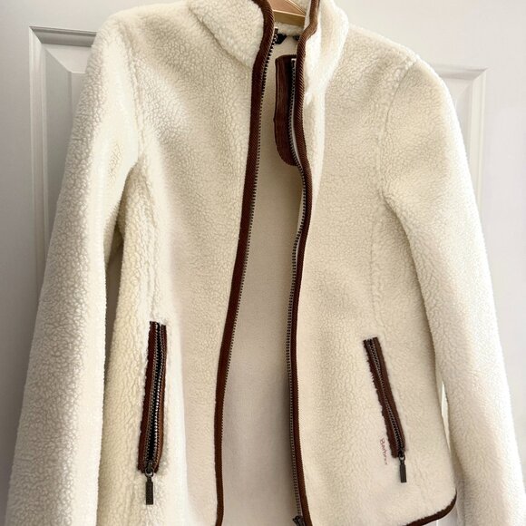 Perfect for fall: Barbour jacket - Like new (worn once) - Picture 2 of 11